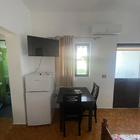 Super Hotel